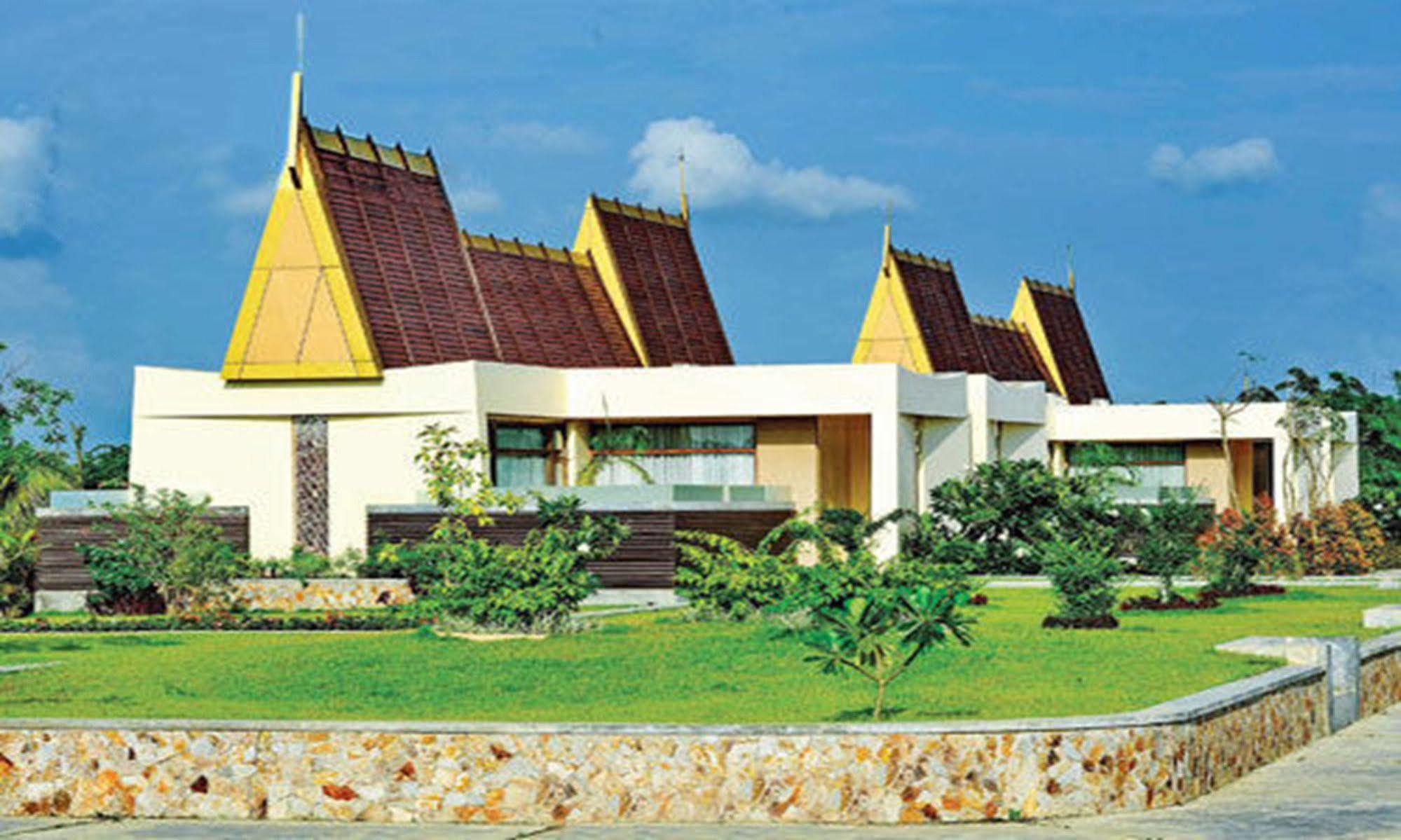 The Myat Mingalar Hotel Naypyidaw Экстерьер фото